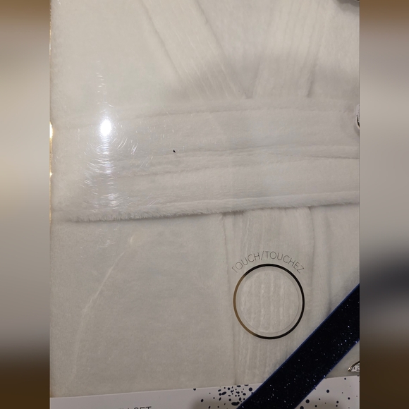 Large Gift Set With Robe And Large Guasha Tool - Picture 3 of 7